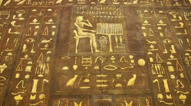 Les Hiéroglyphes, révélés 1000 ans plus tôt